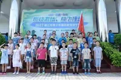 驻军营体验 强国防意识【语文微作业主题研究式设计系列(三)实践篇三】——湛报小记者