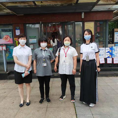 6月3日中百仓储社超营运万科魅力店联合巡查