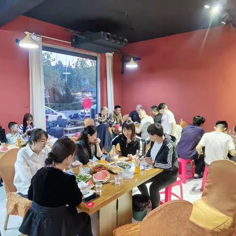 张氏烧烤涮锅祝愿莘莘学子金榜题名