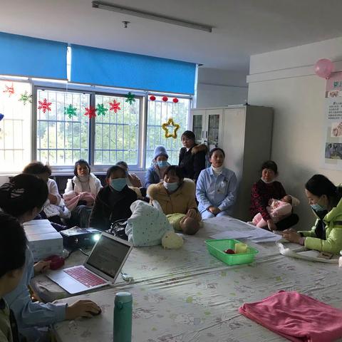 市妇幼保健院儿保科举办育儿课堂