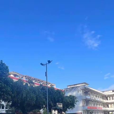 北流市六麻镇第二初级中学“梦想起航，励志奋进，感恩回报”2023年秋季期开学典礼