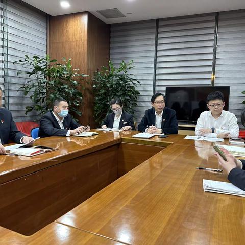 学习党的二十大会议精神暨营业室第一党支部十月党员大会