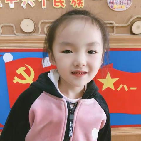 大家好！我是襄阳红星伟才（国际）幼儿园KA1班的王芷涵小朋友！一起来见证我的成长吧~~