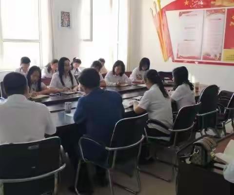 民主小学“不忘初心   牢记使命”主题教育工作会议