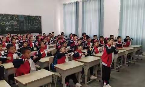 扬青春风采，做阳光少年——浦北县第一小学举行室内操评比活动