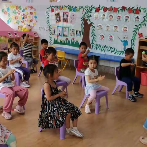 之小一班——可爱的毛毛虫，期待你的蜕变