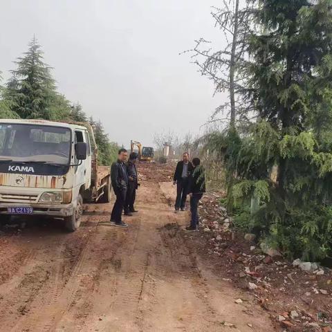 【周至县楼观镇秦岭北麓网格化管理办公室】2023年4月7日网格化巡查工作纪实