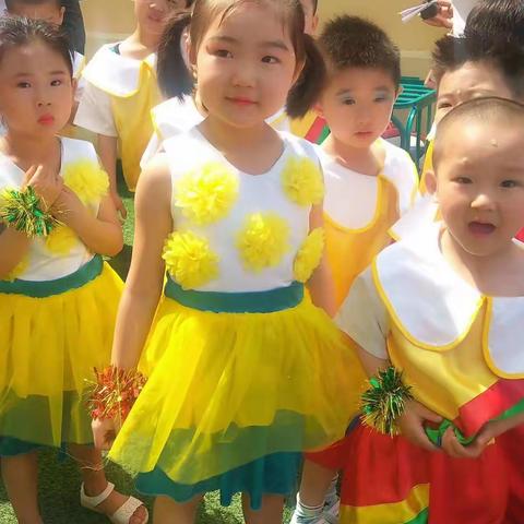 李梦媛小朋友在北京大风车幼儿园的快乐时光
