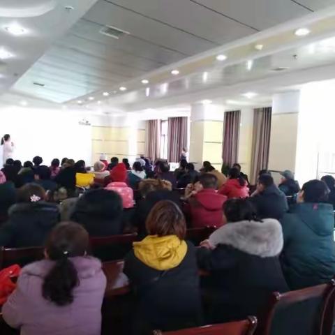 聚焦预防接种   守护宝宝健康——县计生服务站预防接种门诊举办“妈妈课堂”