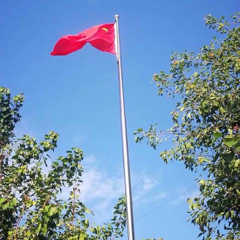 斌斌有礼的美篇   《共读中华经典，同庆祖国华诞》徐闻二中诗歌朗诵比赛，小学组精彩瞬间。