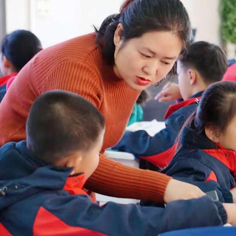 《实践支架教学   构建高效课堂》一一河北省小学语文骨干教师培训剪影