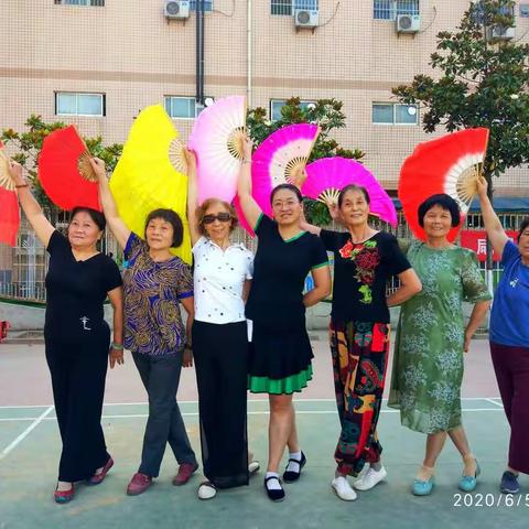 我们的社区生活