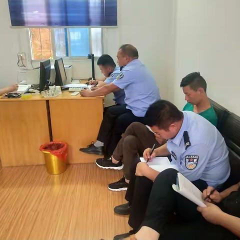 卢氏县公安局杜关派出所“践行新使命，忠诚保大庆”暨“一村一警”工作周总结