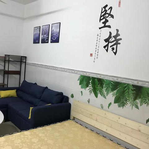 麻雀村新公寓出租，单套间。位于迎宾四路，距离沃尔玛225米