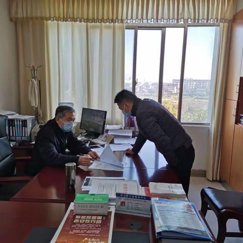 “无接触、邮寄办”--新干邮政助力政府保障疫情期间政务寄递工作