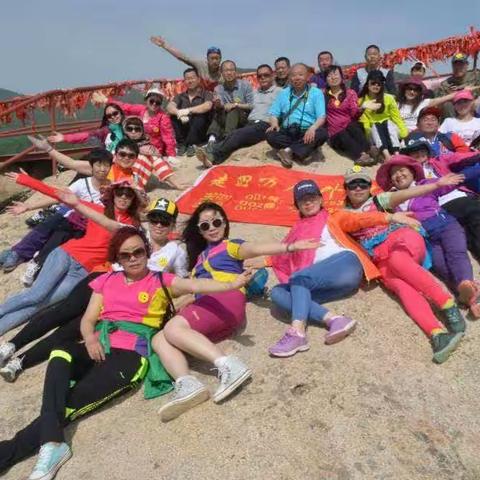 丹东宽甸天华山+月亮湾+地质遗址公园+大牛沟观绝美云海两日游