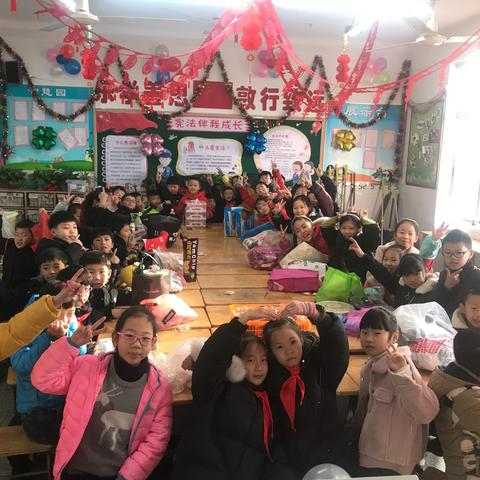 三（7）班红红火火庆元旦、快快乐乐迎新年