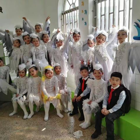 大司巷小学三（1）班群之舞