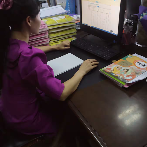 踏实工作 无悔人生——夏玲敏老师的一天纪实