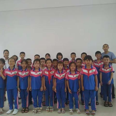 中山小学书法社团周三周四基础班