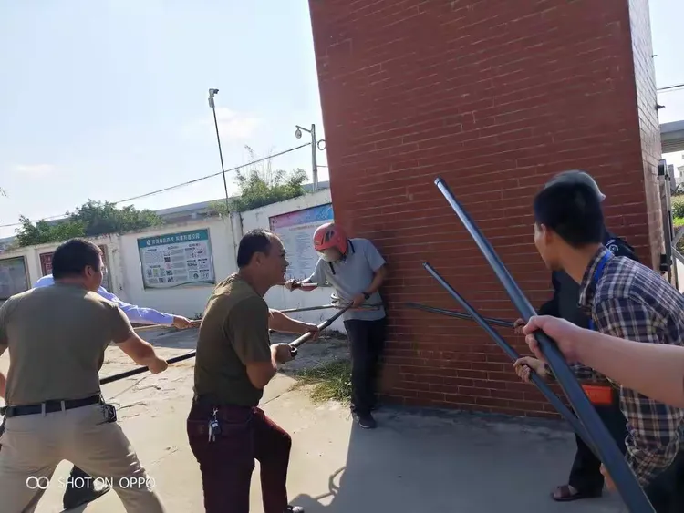 潮州市潮安区江东中学开展防暴反恐演练活动