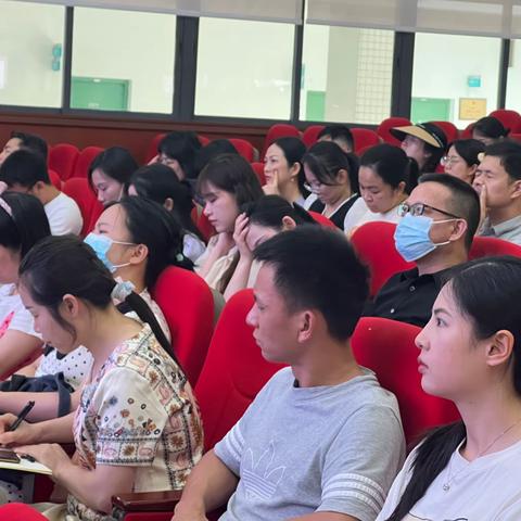 同心同行同学习，且思且行且提升--南宁市第二中学骨干教师专业能力提升研修班学习简报（二）