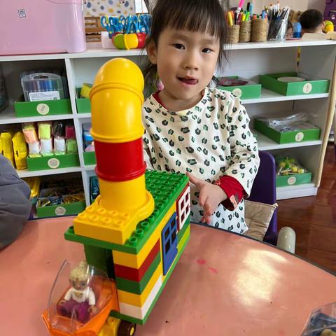 隋氏幼儿园小二班乐高《火车🚞》