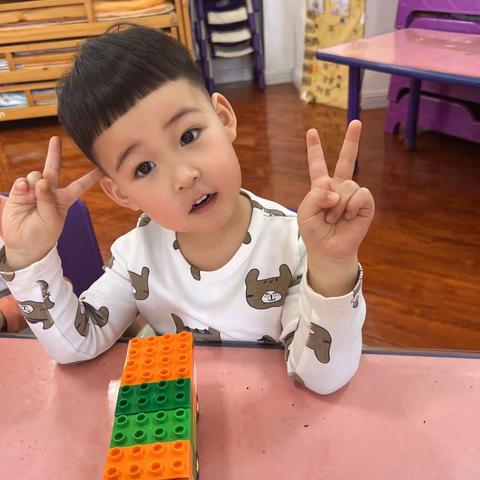 隋氏幼儿园小二班乐高课《毛毛虫🐛》