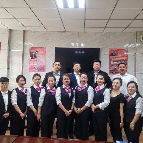 “不忘立德树人初心               牢记为党育人为国育才使命  提高教师专业素养     提升基础教育质