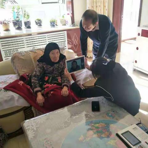 弘扬敬老美德 构建和谐金融！