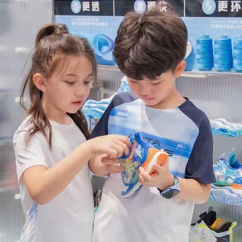 宝安四楼儿童新世界安踏儿童，情浓五月，感恩母亲节！