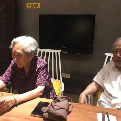 黄老师的老年生活