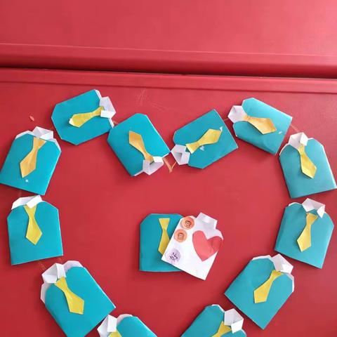 爸气十足，爱之炫“父”——中心幼儿园 春晓班父亲节主题活动