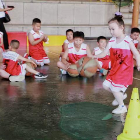 鹤塘旋风篮球训练营第四届篮球赛与篮球技巧大赛