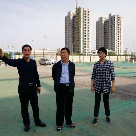 区人大主任张耀华调研区人民医院新院项目建设情况