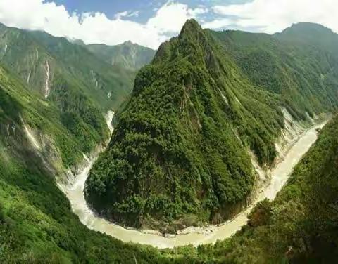雅鲁藏布大峡谷