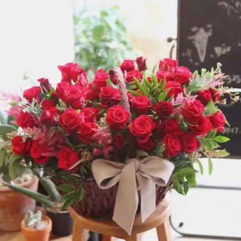 祝各位朋友三八妇女节快乐