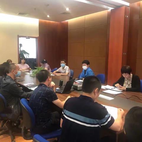 “引领青年思想，激扬青春力量”——二七个贷中心开展激发青年员工潜能讨论会
