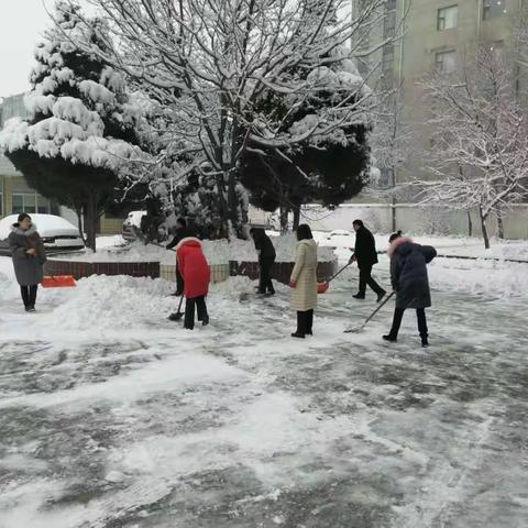 “雷锋在身边，志愿我当先”——工行长子支行学雷锋志愿服务活动