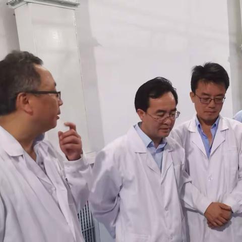 公司副总经理胡光宇调研化工运行部