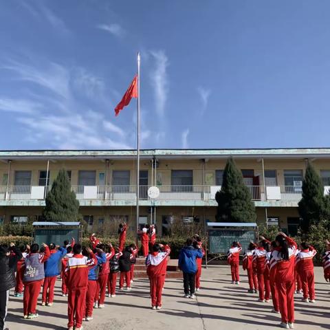 以书润心，与智同行—符册小学升旗仪式实录