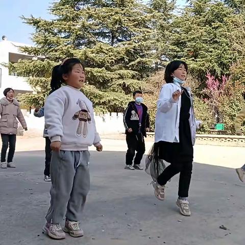 一年之计在于春—— 大高店小学