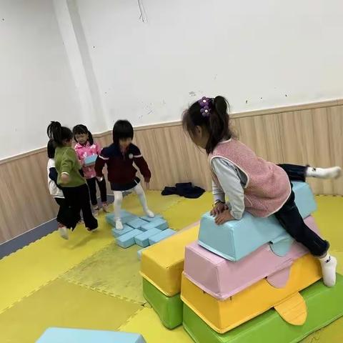 【课题动态19】快乐体操之萌娃跳马记——麻田镇中心幼儿园中一班生成性活动