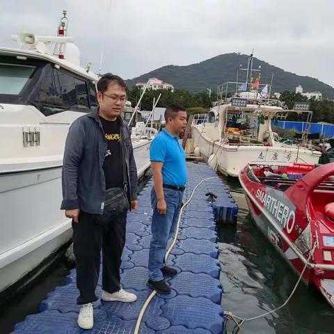 天涯区农业农村局副局长吴斌到南海社区指导防风防汛工作