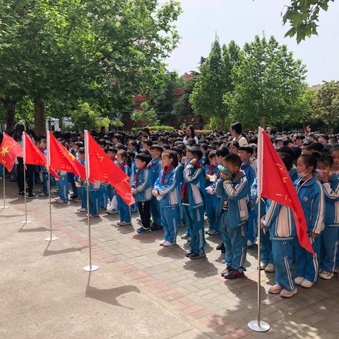 “消防演练，防患未然”第五十六中小学部举行消防安全演练活动