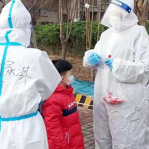 抗疫中最美的风景