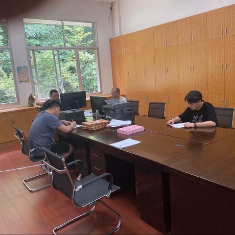 线路项目一部分部周例会及安全日活动