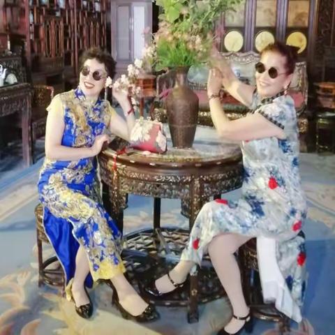 沈阳市棋盘山关东景视城1日游，美好时光留住美好回忆！祝姐妹们青春永驻！永远幸福快乐！🌹🌹🌴🌴