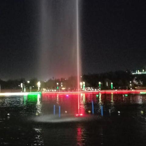 披着羊皮的狼。的美篇