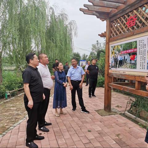 参观学习拓思路，取长补短促提升：梁洼镇一行到郏县参观学习“一户多宅治理和人居环境整治工作”。